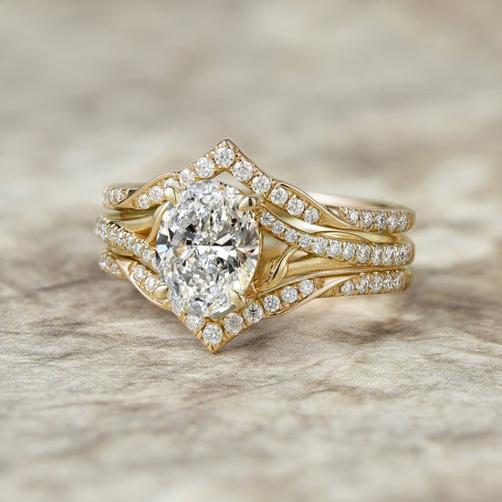 2pcs Oval-cut Lab Grown Diamond Gold Ring set