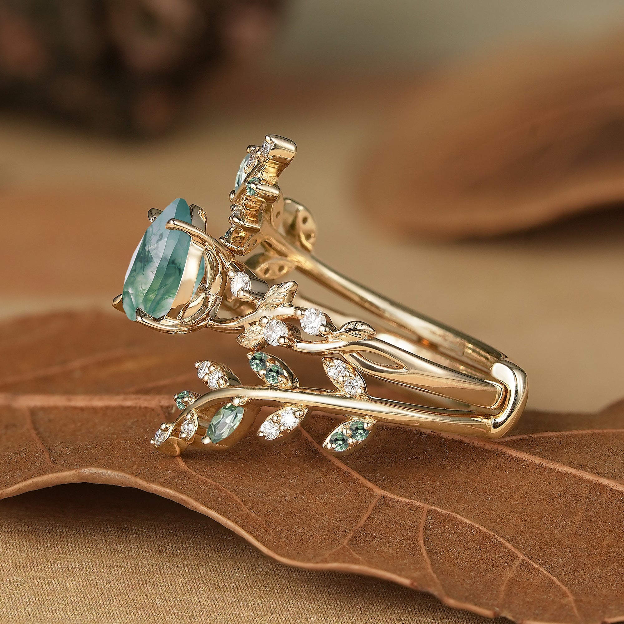 Pear Cut Moss Agate Cross Leaf Bridal Ring Set With Green Saphire Enhancer - Leah |  Aphrodite