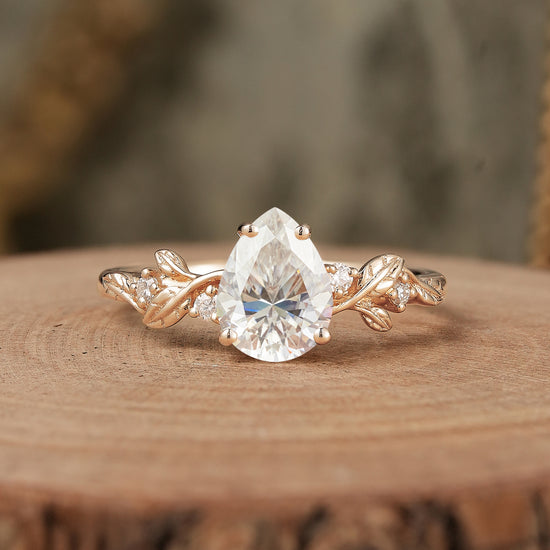 Pear-shaped Moissanite Engagement Ring
