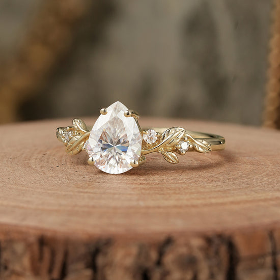 Pear-shaped Moissanite Engagement Ring
