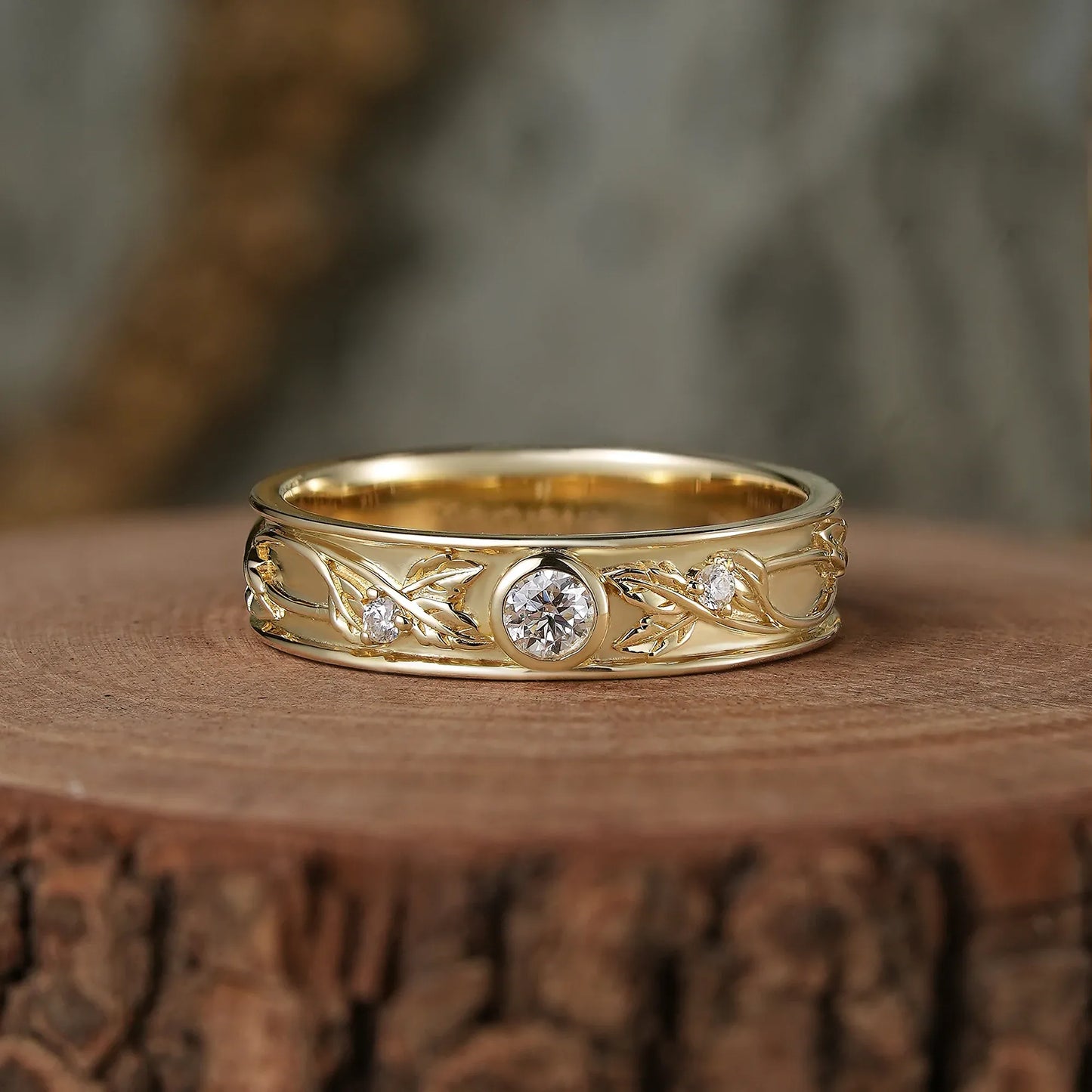 Men's Band with Moissanite