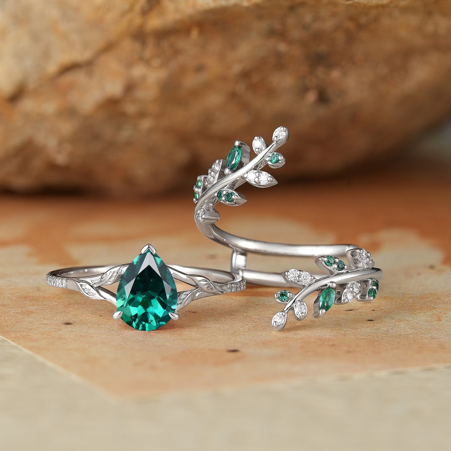 Emerald Engagement Ring Set 2pcs
