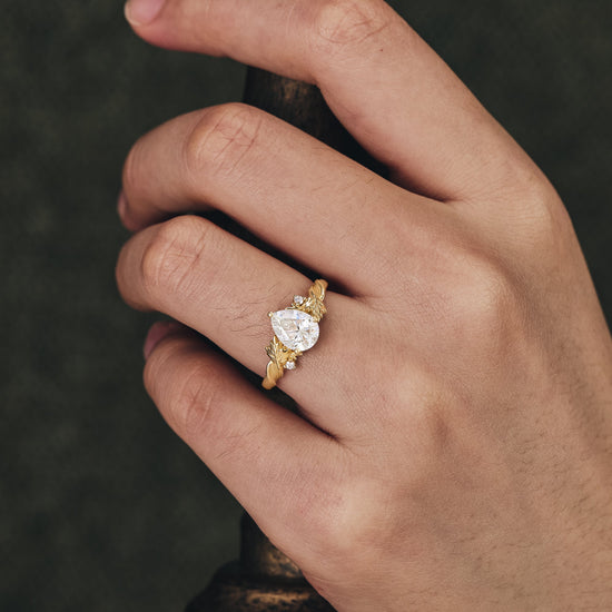 Two - sycamore - leaf Inspired Moissanite Engagement Ring - GemsMagic - GemsMagic