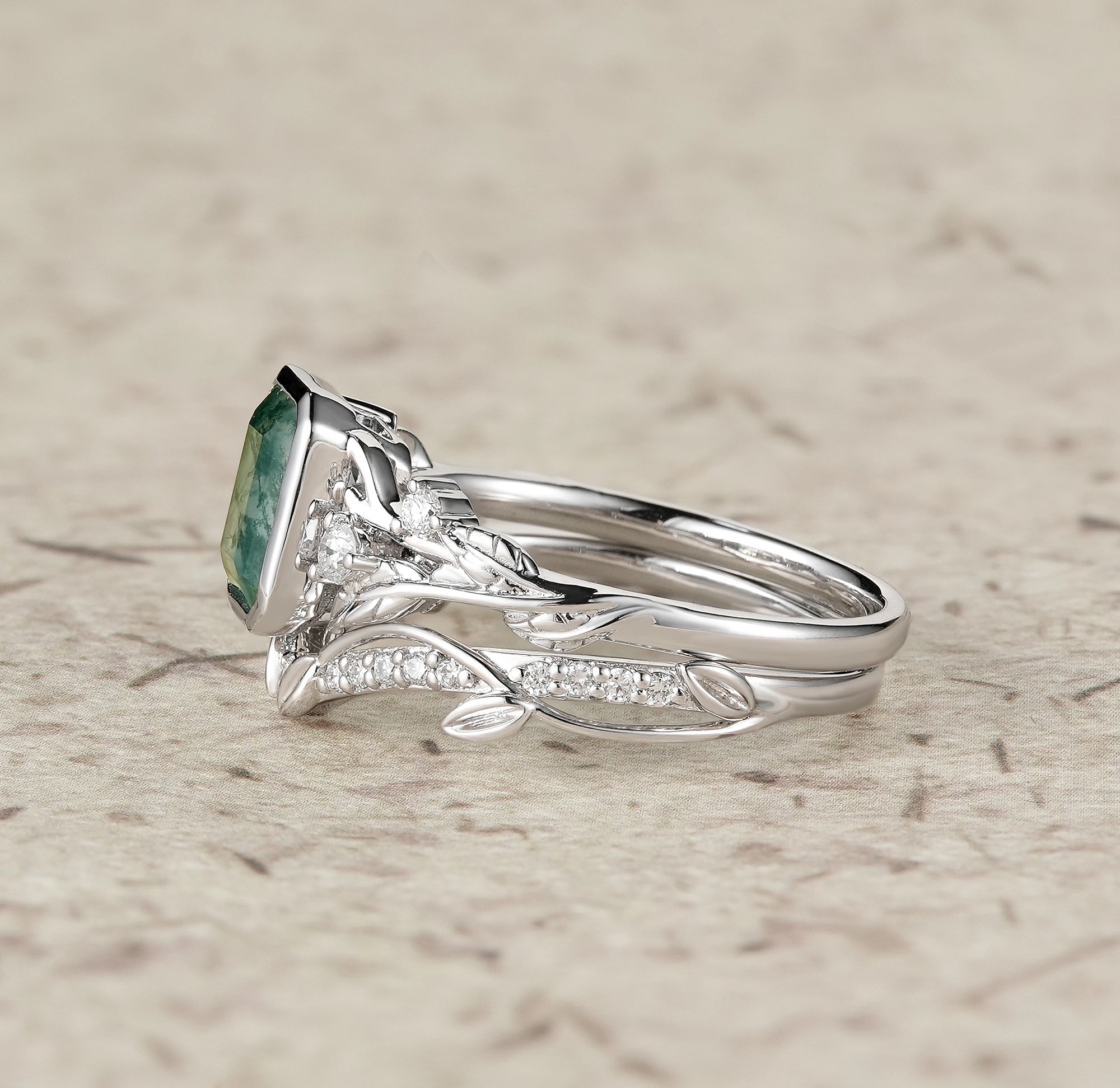 Unique Emerald Cut Emerald & Moissanite Ring Set 2pcs - Anya - GemsMagic