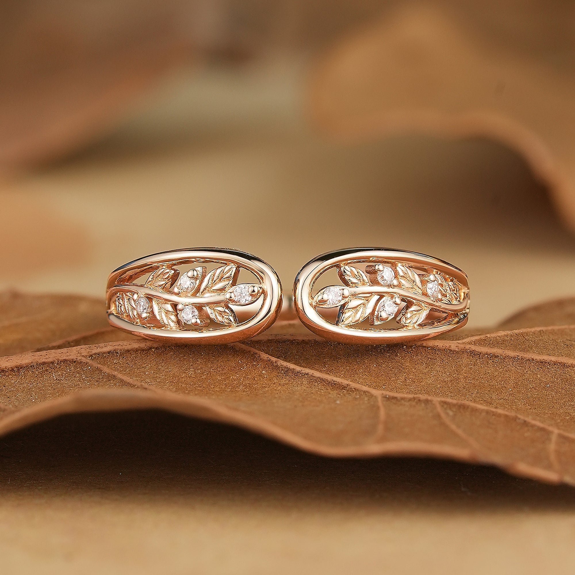 Unique Leaf Moissanite Wedding Band - Dorothea - GemsMagic