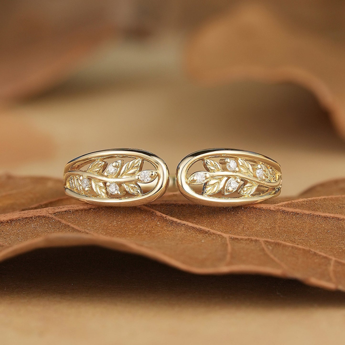 Unique Leaf Moissanite Wedding Band - Dorothea - GemsMagic