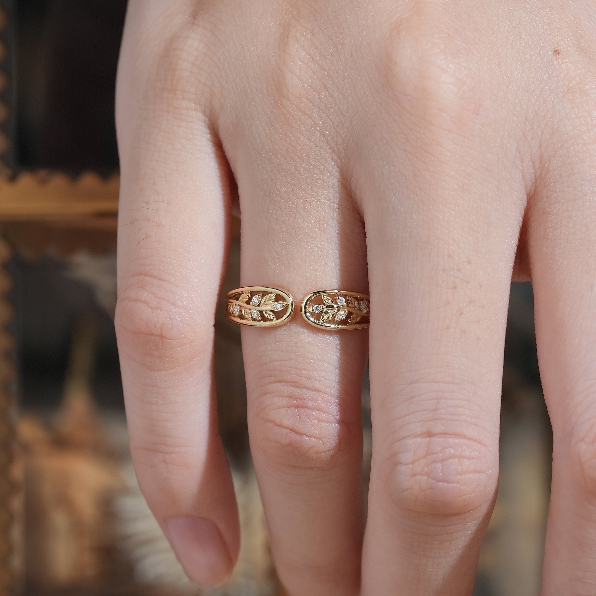 Unique Leaf Moissanite Wedding Band - Dorothea - GemsMagic