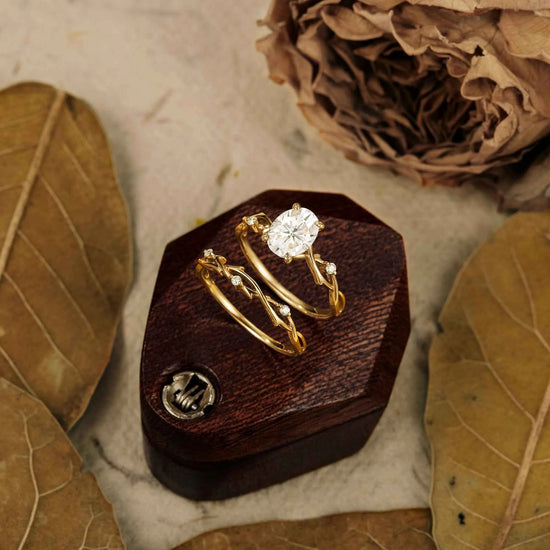 Unique Oval Moissanite Cluster Floral Engagement Ring Set 2pcs - GemsMagic - GemsMagic