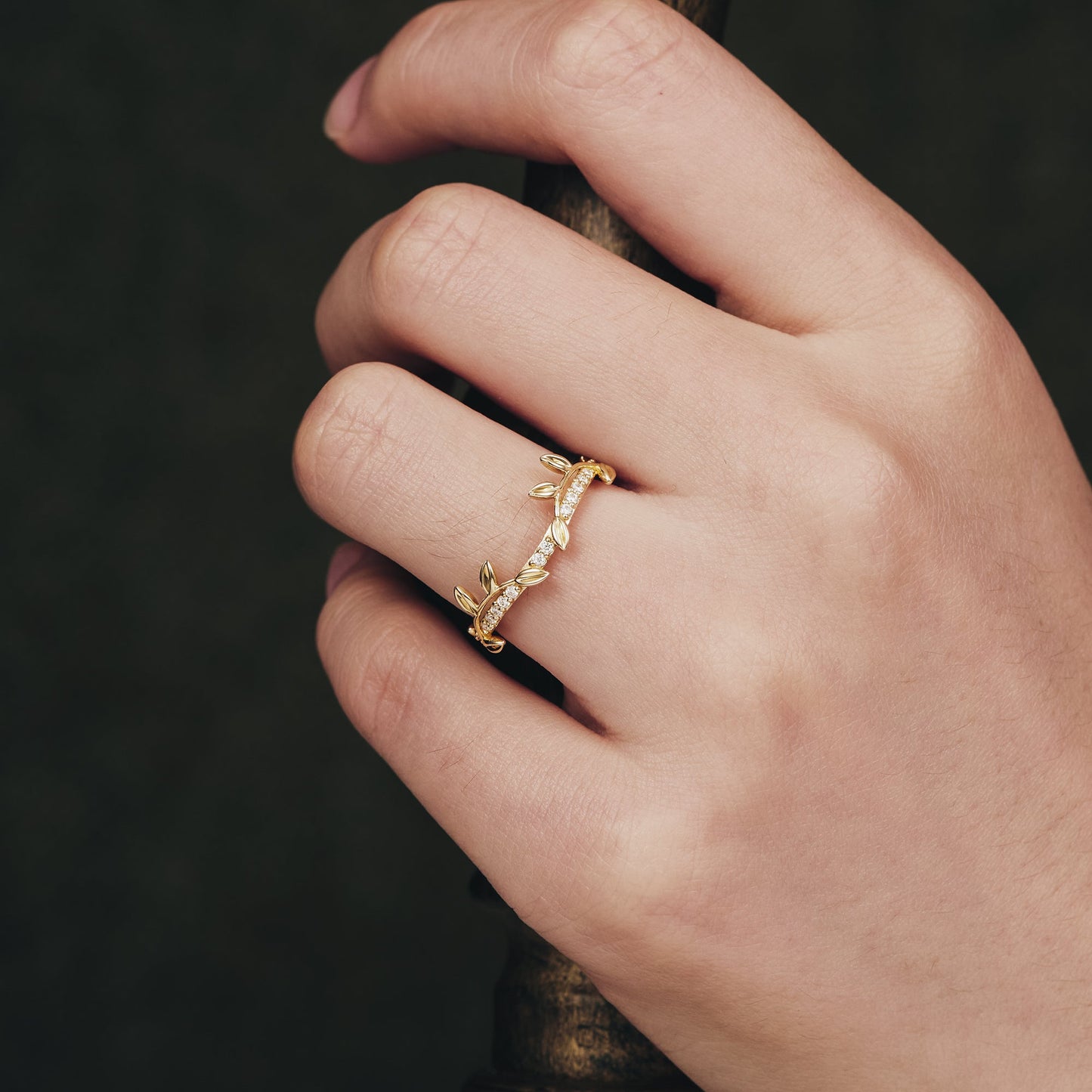 Vine Moissanite Wedding Band - Riley - GemsMagic