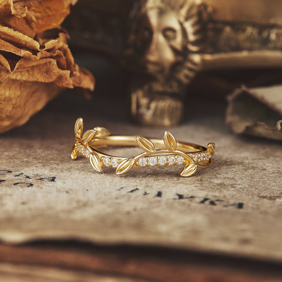 Vine Moissanite Wedding Band - Riley - GemsMagic