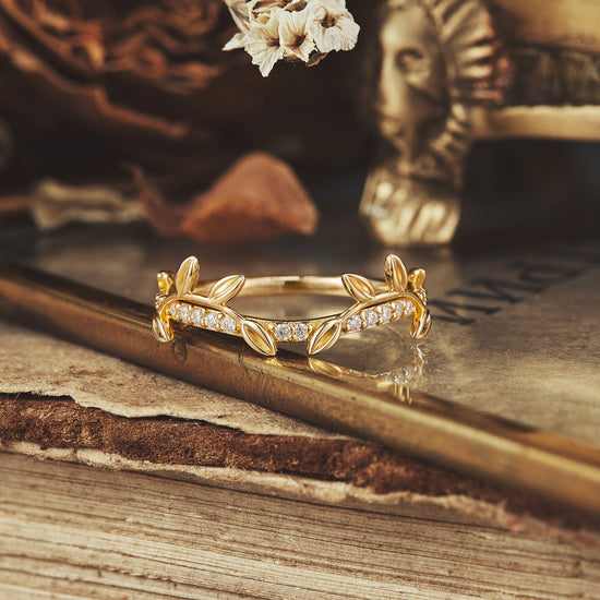 Vine Moissanite Wedding Band - Riley - GemsMagic