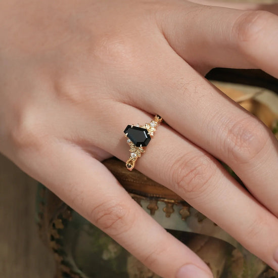 Vintage Coffin - cut Black Onyx Ring - Cerys - GemsMagic - GemsMagic