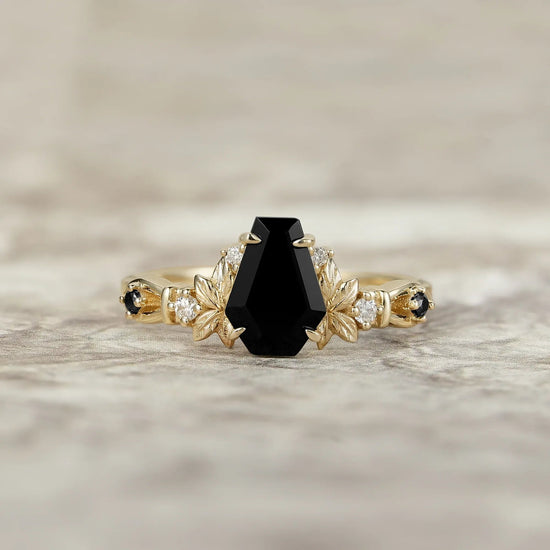 Vintage Coffin - cut Black Onyx Ring - Cerys - GemsMagic - GemsMagic
