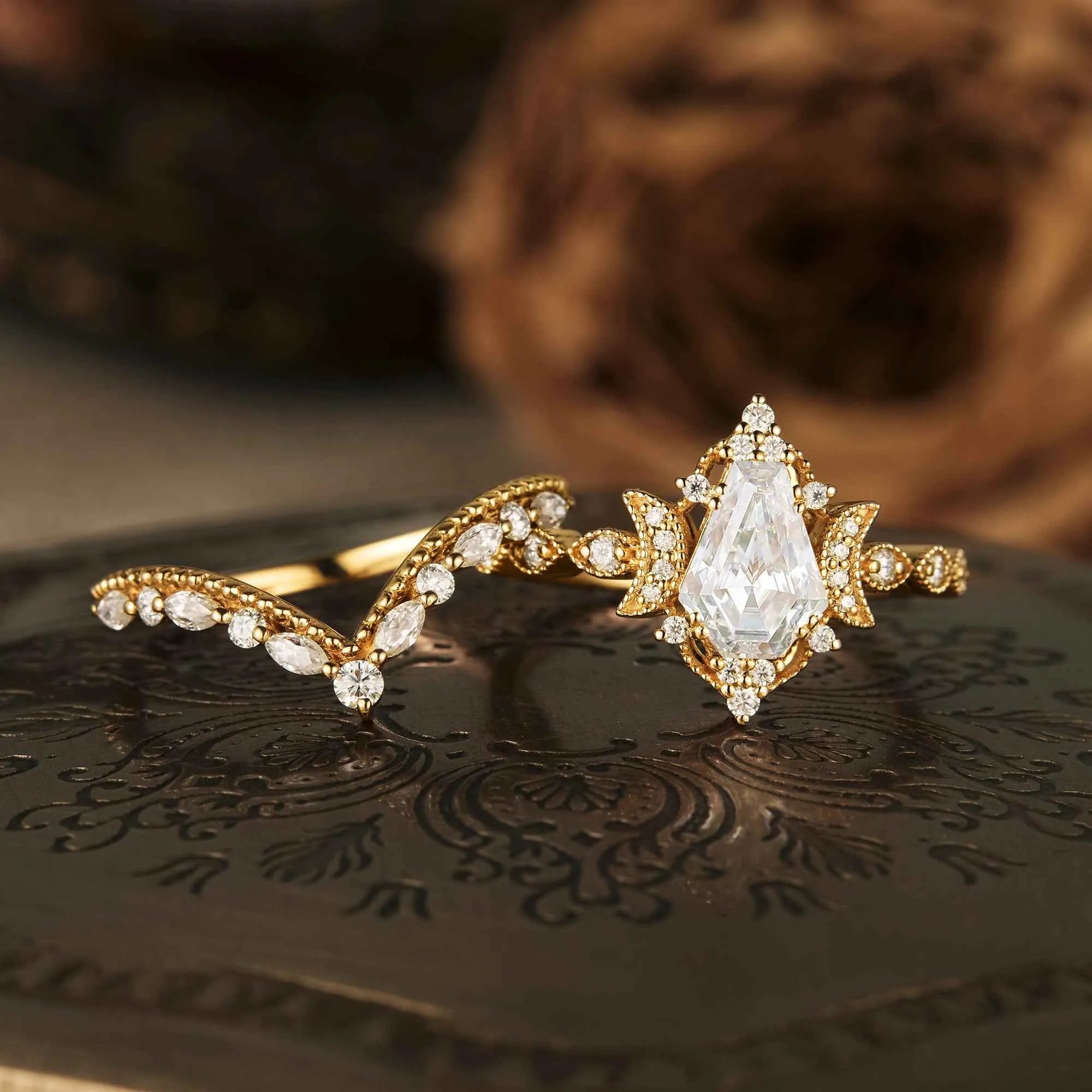 Vintage Coffin Moissanite Twist Engagement Ring Set 2pcs - GemsMagic - GemsMagic
