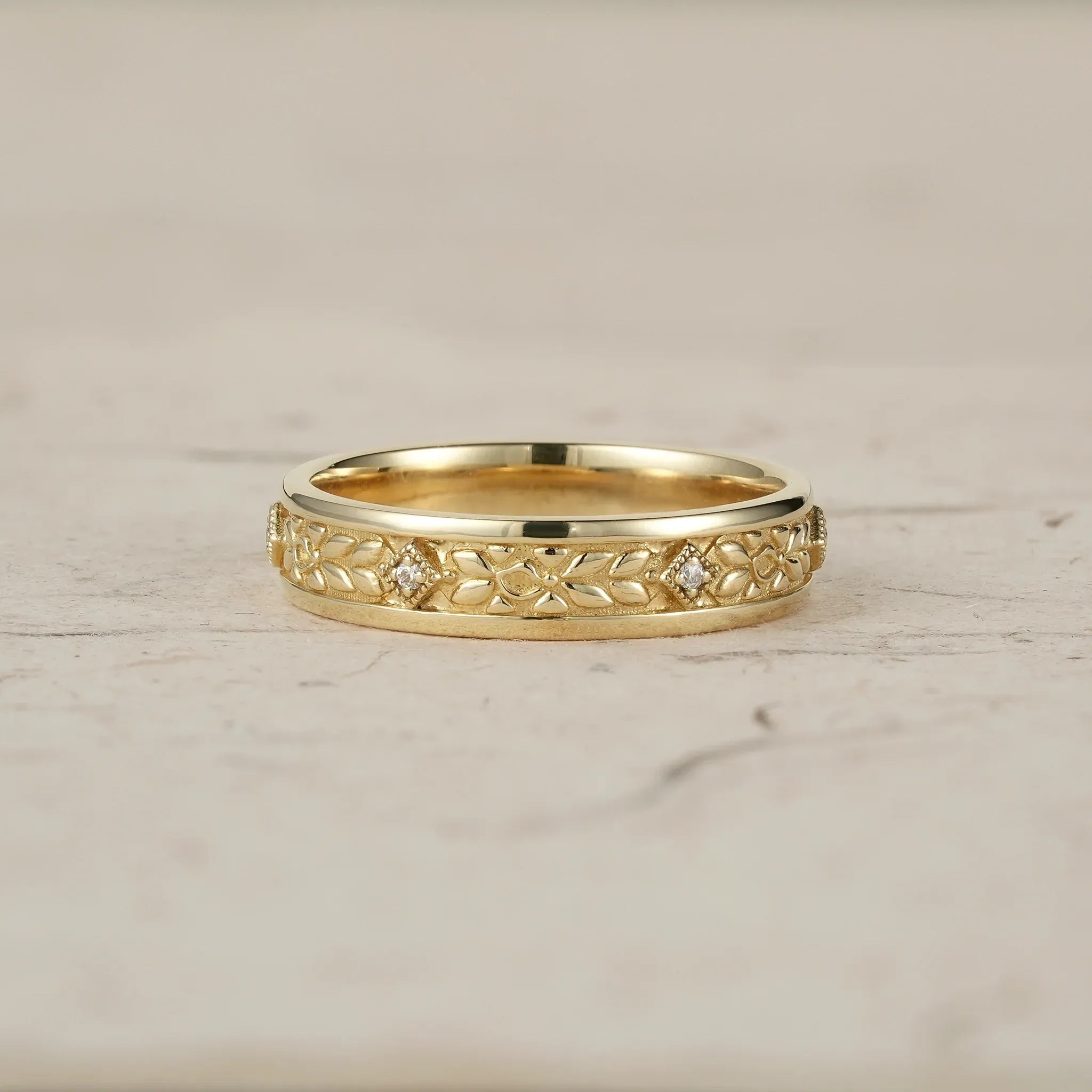 Vintage Men's Moissanite Leaf Band - Lucas - GemsMagic