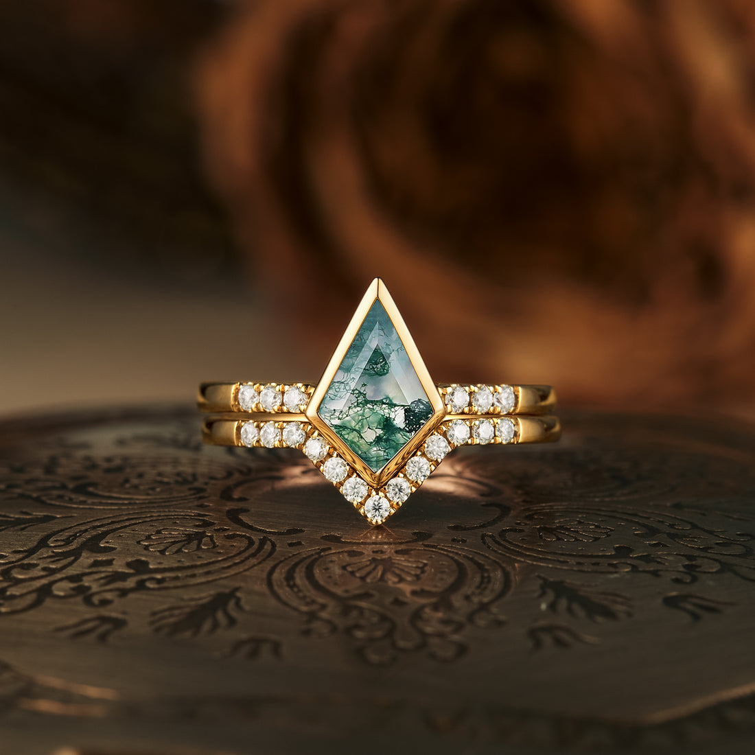 kite cut emerald ring