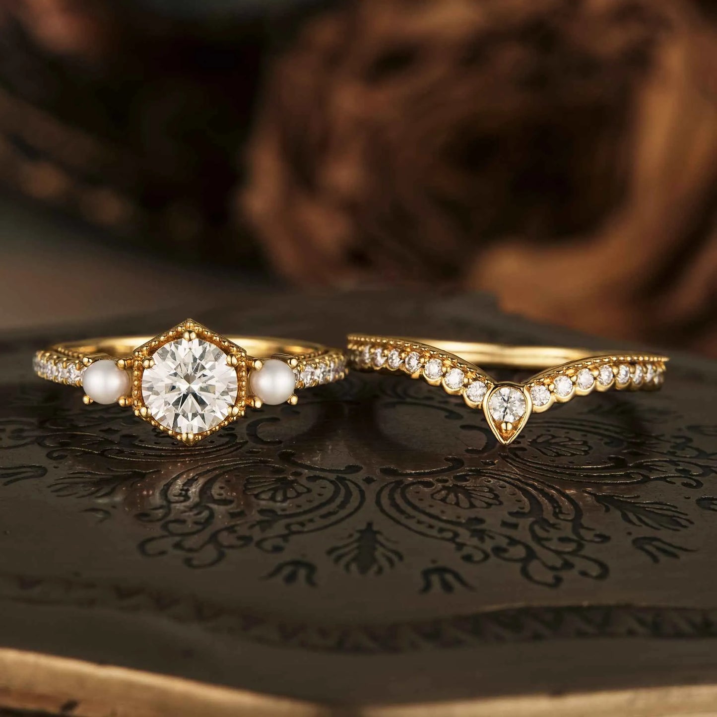 Gorgeous Moissanite Peekaboo Ring Set