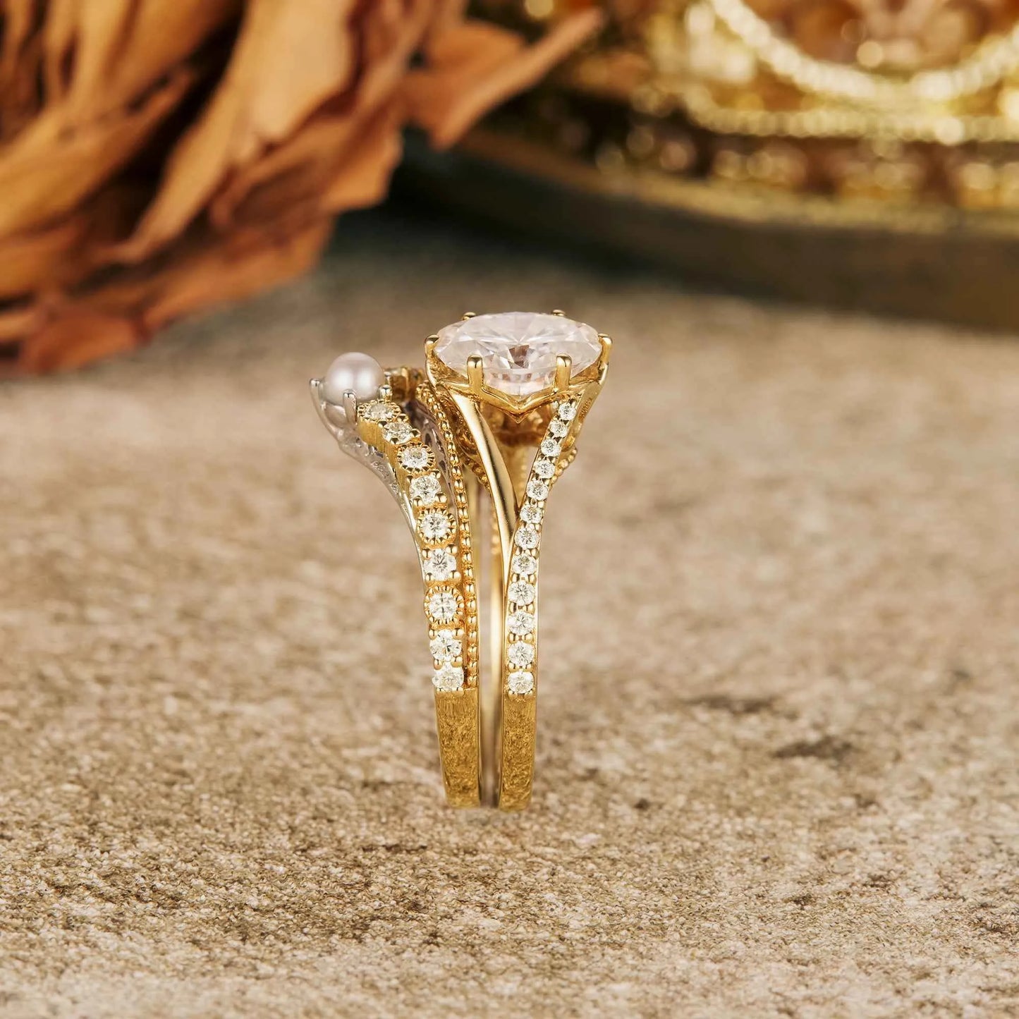 Exquisite Oval Moissanite Peekaboo Ring Set