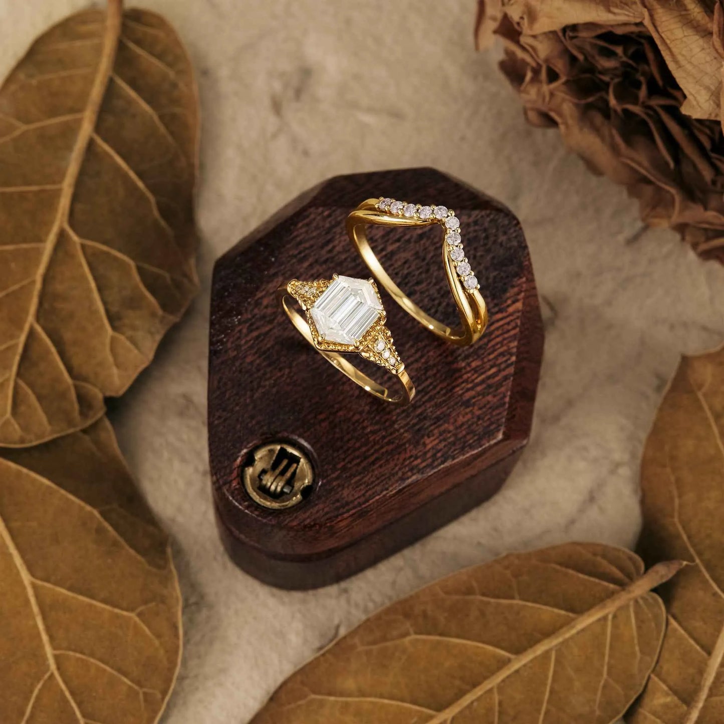 Exclusive Long-hexagon Moissanite Ring Set