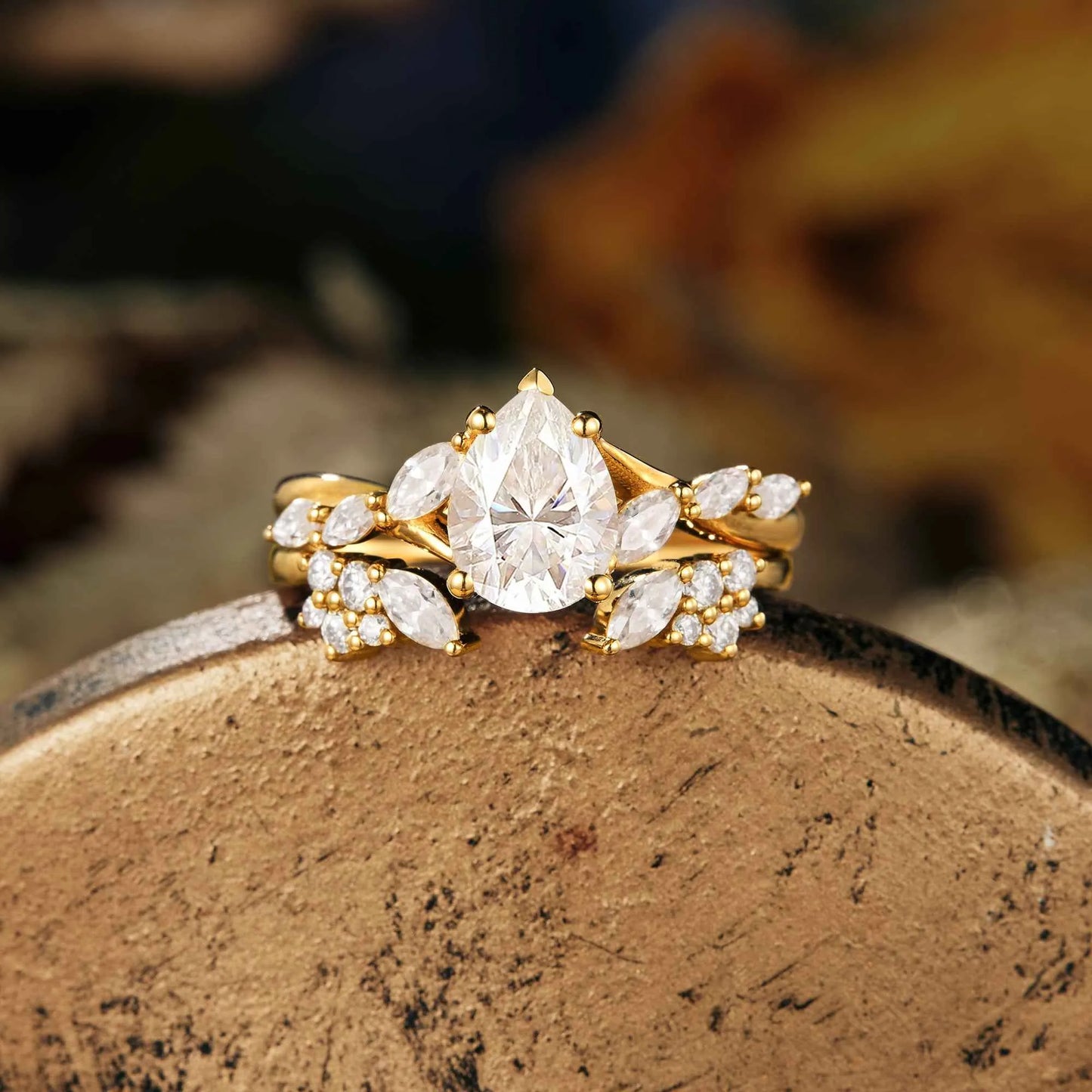 Marquise Moissanite Twisted Ring Set