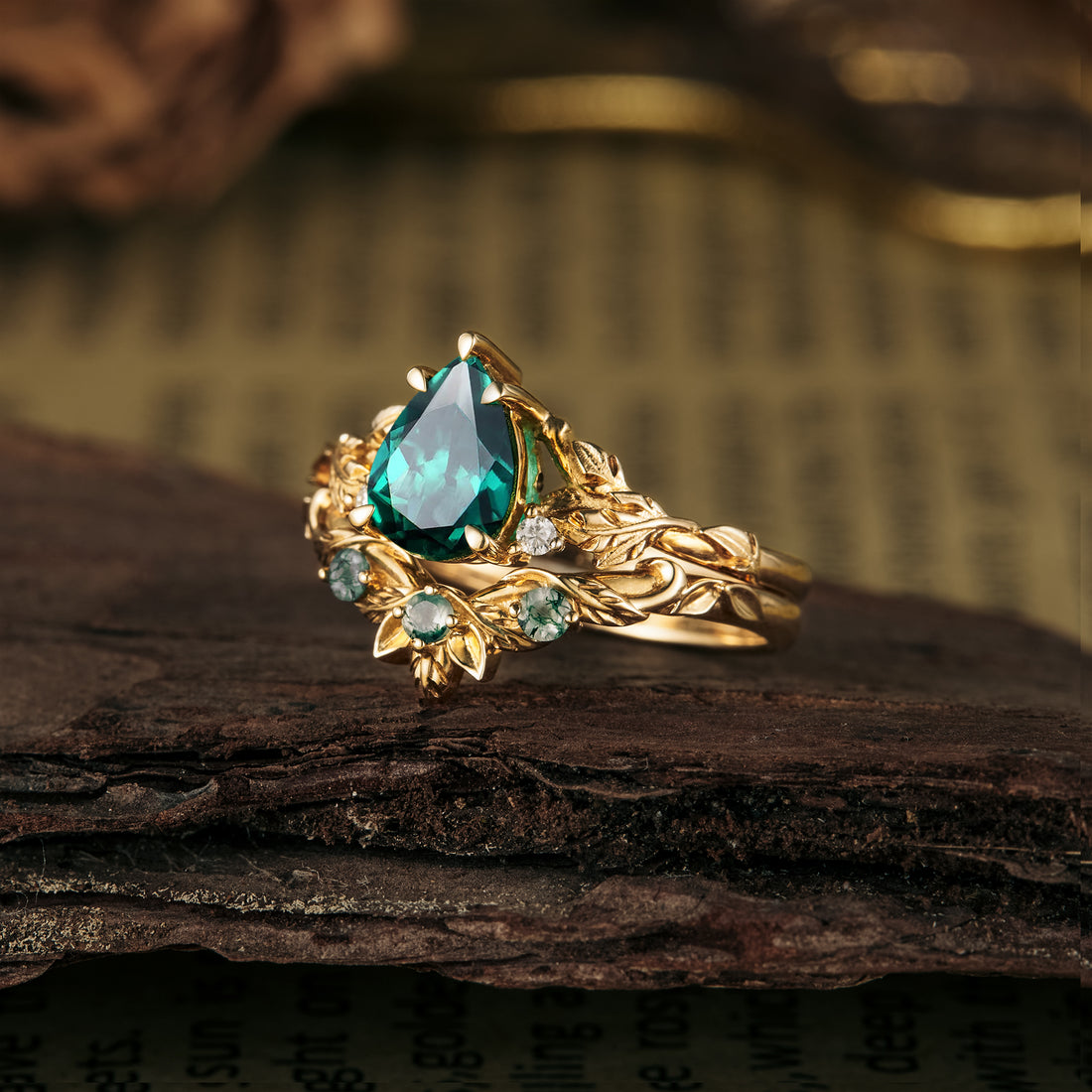 emerald band ring
