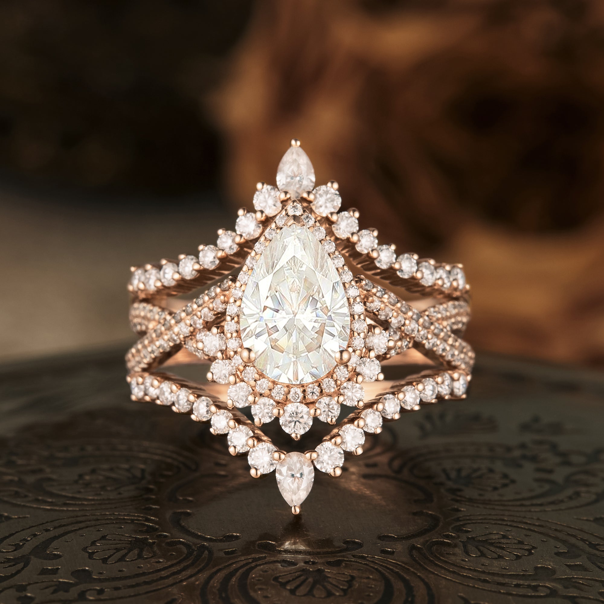 Gorgeous Pear Cut Moissanite Halo Engagement Ring Set 3pcs - Amaryllis - GemsMagic