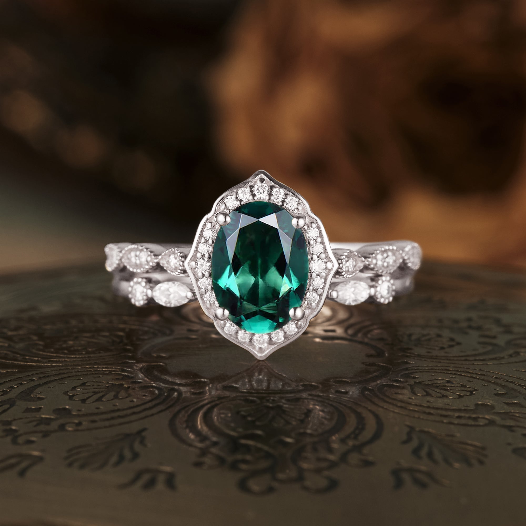 Vintage Emerald Halo Ring Set 2pcs - GemsMagic
