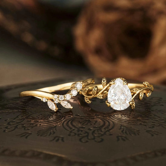 Moissanite Engagement Ring Set 2pcs