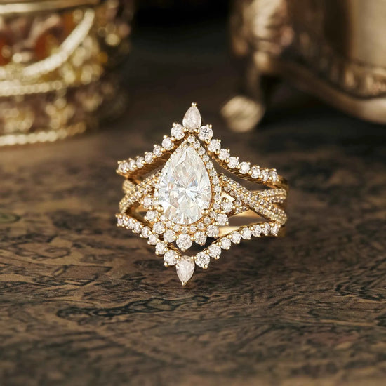 Pear Cut Moissanite Engagement Ring Set 3pcs