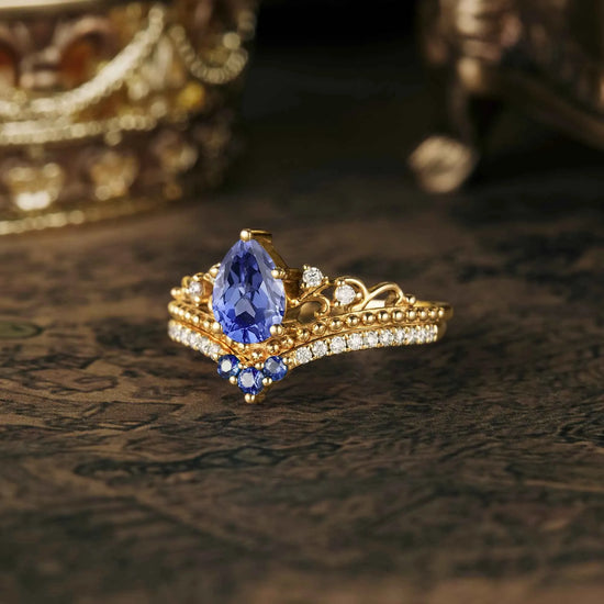 Vintage Cornflower Sapphire Engagement Ring Set