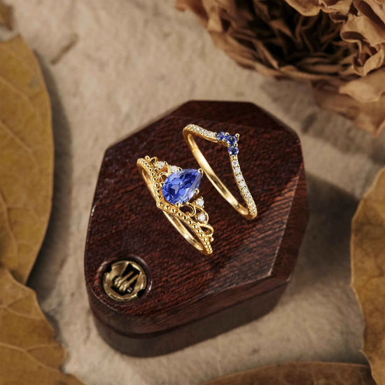 Vintage Cornflower Sapphire Engagement Ring Set