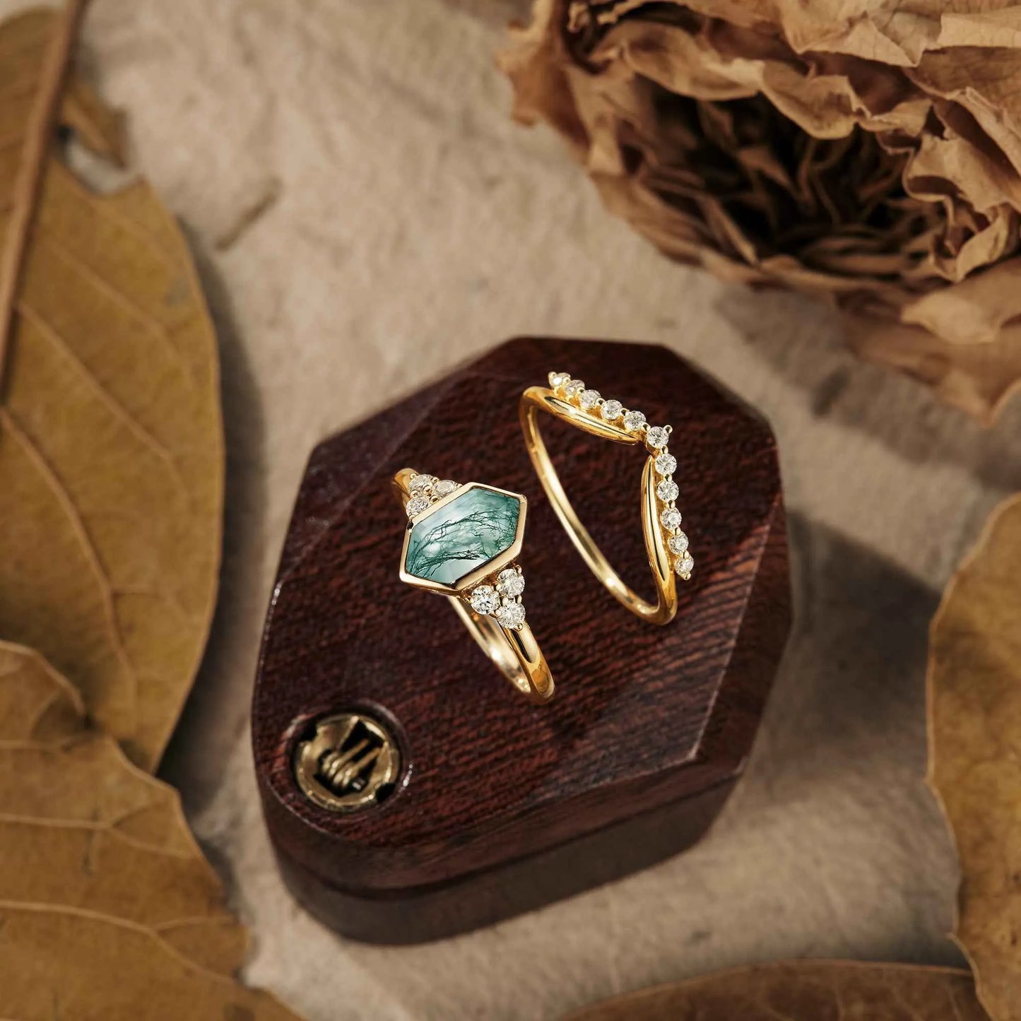 Vintage Moss Agate Engagement Ring Set
