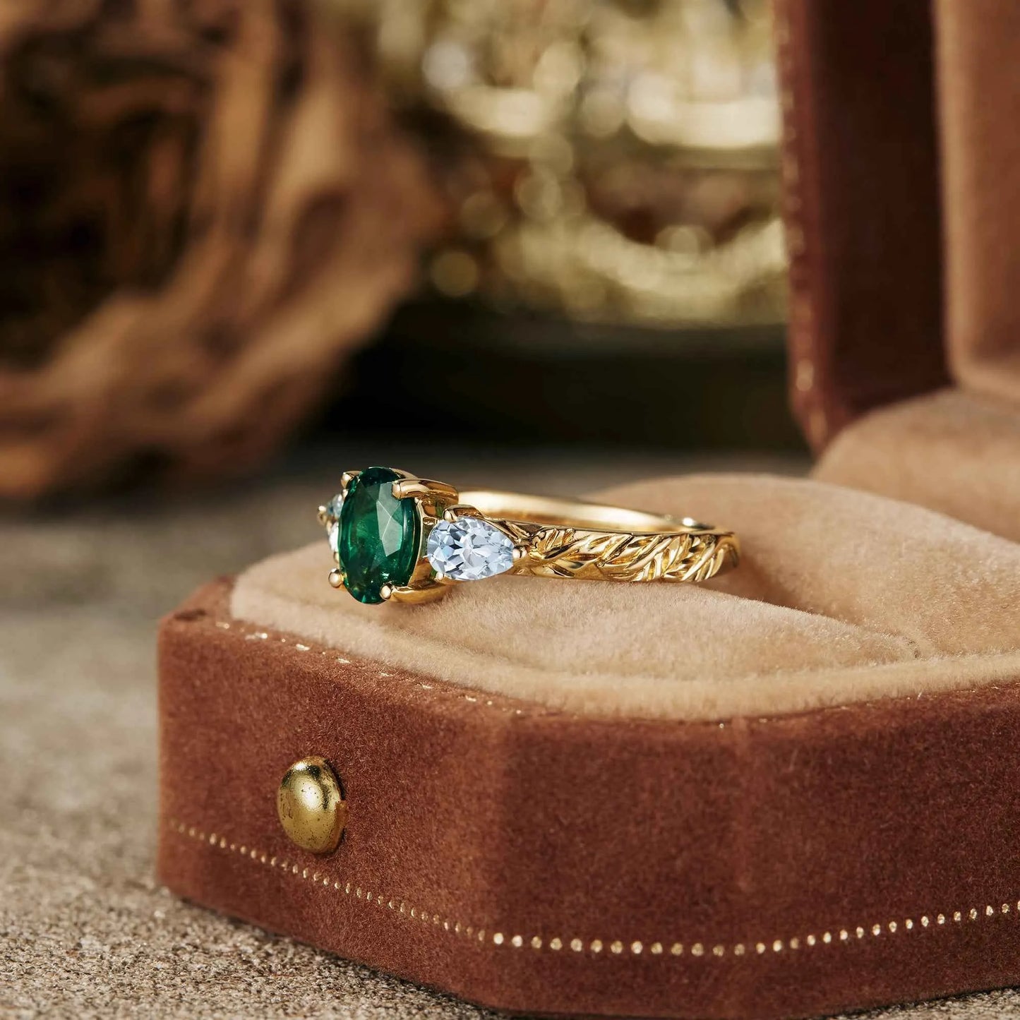 Oval Emerald&Aquamarine Cluster Engagement Ring