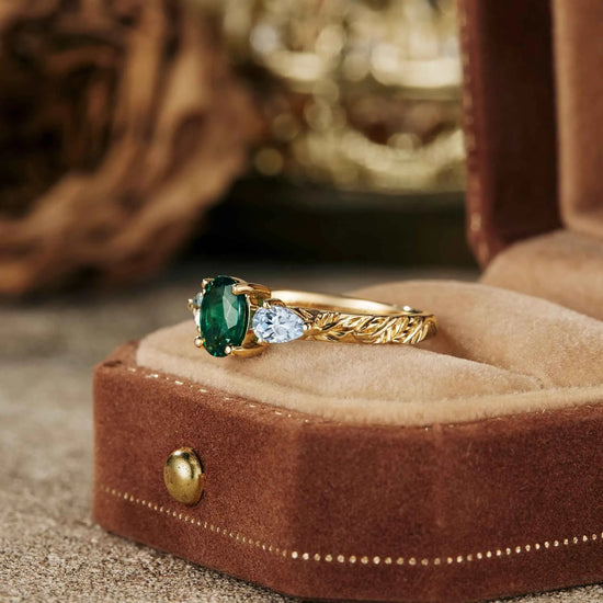 Oval Emerald&Aquamarine Cluster Engagement Ring