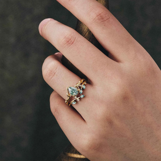 Pear Shaped Moss Agate Cluster Leaf Engagement Ring Set