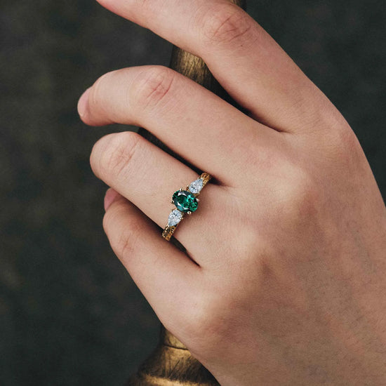 Oval Emerald&Aquamarine Cluster Engagement Ring