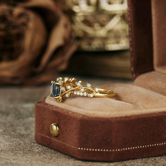 Windmill Inspired Alexandrite Ring - GemsMagic - GemsMagic